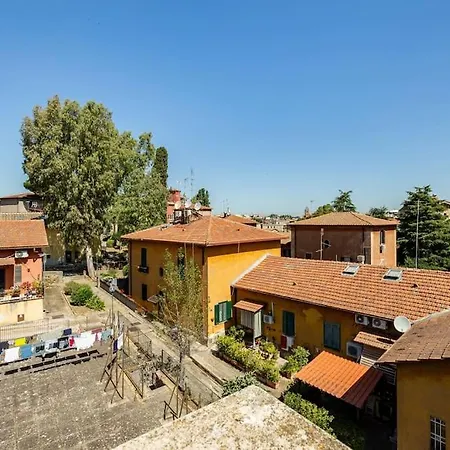 Lägenhet Loft In Garbatella *