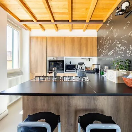 Loft In Garbatella Lägenhet