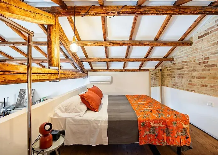 Loft In Garbatella ローマ