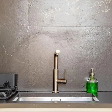 Loft In Garbatella 아파트 *