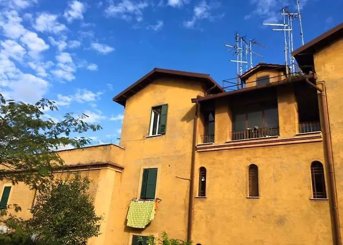 Loft In Garbatella Διαμέρισμα *